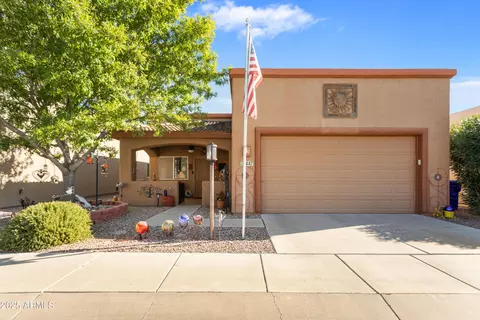 447 S Meadowood Ln, Sierra Vista, AZ 85635