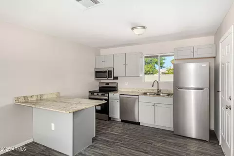 Kitchen - 334 E Holmes Ave, Mesa, AZ 85210 photo 2 of 3