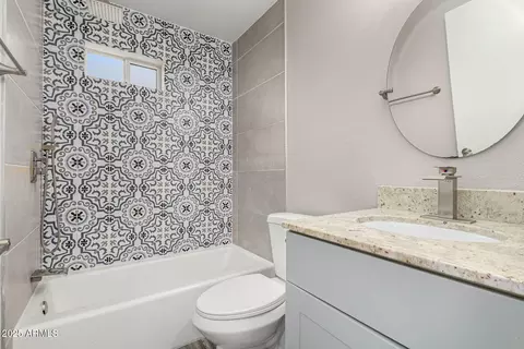 Bath - 334 E Holmes Ave, Mesa, AZ 85210 photo 2 of 2