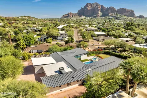 View/Area - 4218 E Palo Verde Dr, Phoenix, AZ 85018 photo 2 of 2