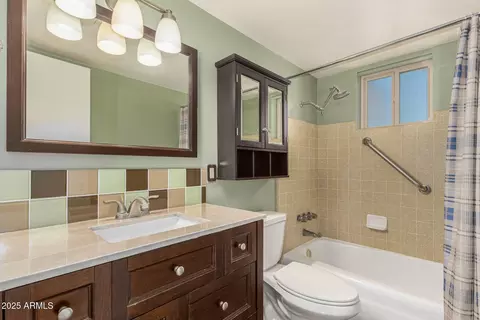 Bath - 1206 S Grand Dr, Apache Junction, AZ 85120 photo 1 of 1