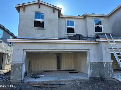 5825 E Zachary Dr, Phoenix, AZ 85054