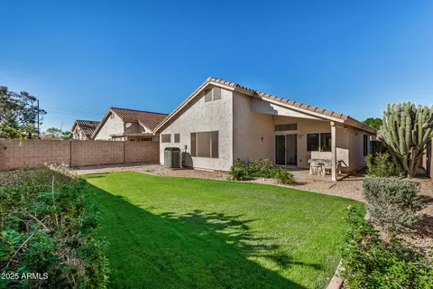 Exterior - 747 W Douglas Ave, Gilbert, AZ 85233 photo 6 of 7