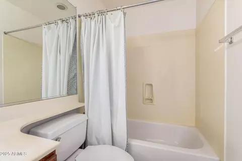 Bath - 747 W Douglas Ave, Gilbert, AZ 85233 photo 3 of 4