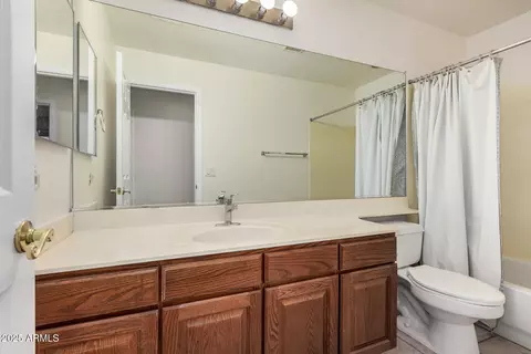 Bath - 747 W Douglas Ave, Gilbert, AZ 85233 photo 2 of 4