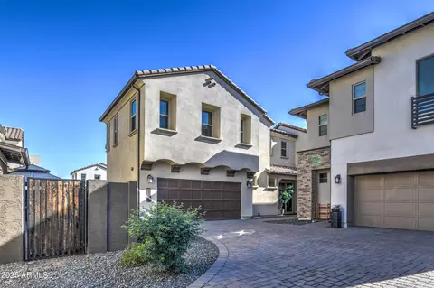 2353 W Gloria Ln, Phoenix, AZ 85085