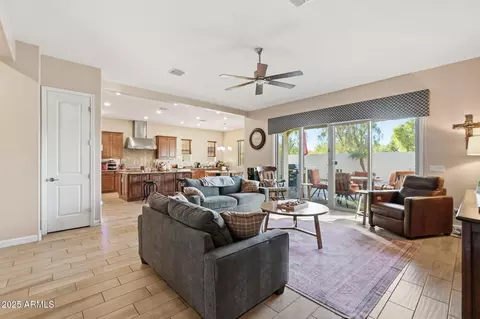 5142 S Mcminn Dr, Gilbert, AZ 85298 photo 8