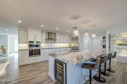 9526 W Calico Dr, Sun City, AZ 85373