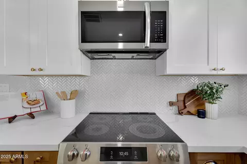 Kitchen - 1037 E Lilac Dr, Tempe, AZ 85288 photo 2 of 2