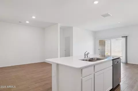 18464 W Hackamore Dr, Wittmann, AZ 85361 photo 10