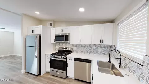 Kitchen - 1011 E Amelia Ave, Phoenix, AZ 85014 photo 1 of 3