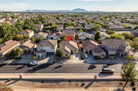 View/Area - 4449 E Megan St, Gilbert, AZ 85295 photo 2 of 7