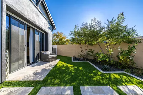Exterior - 6624 S Las Setas St, Gilbert, AZ 85298 photo 10 of 14