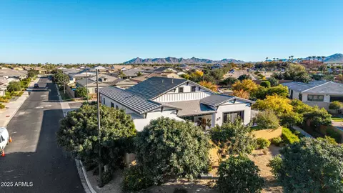 View/Area - 6624 S Las Setas St, Gilbert, AZ 85298 photo 6 of 10
