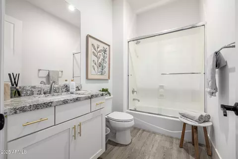 Bath - 6624 S Las Setas St, Gilbert, AZ 85298 photo 5 of 8