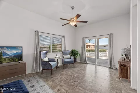 Living - 17841 N Willowbrook Dr, Sun City, AZ 85373 photo 4 of 8