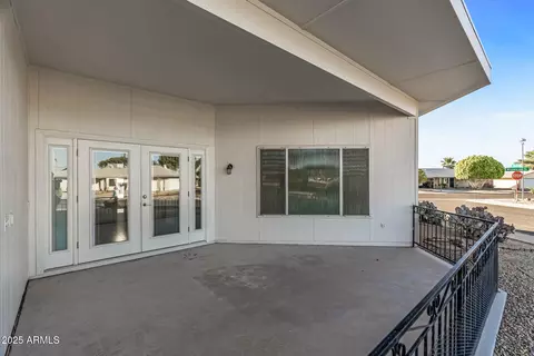 Exterior - 17841 N Willowbrook Dr, Sun City, AZ 85373 photo 4 of 9