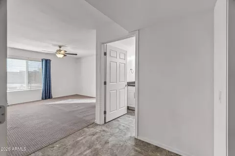 Entry Way - 17841 N Willowbrook Dr, Sun City, AZ 85373 photo 2 of 3