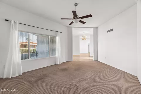 Living - 17841 N Willowbrook Dr, Sun City, AZ 85373 photo 5 of 8