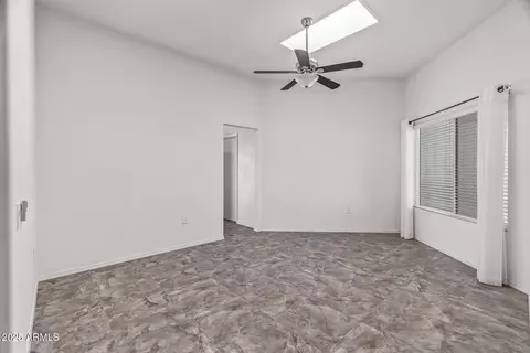 Living - 17841 N Willowbrook Dr, Sun City, AZ 85373 photo 3 of 8