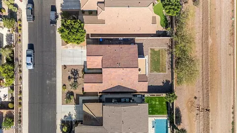5871 S Parkcrest St, Gilbert, AZ 85298 photo 4
