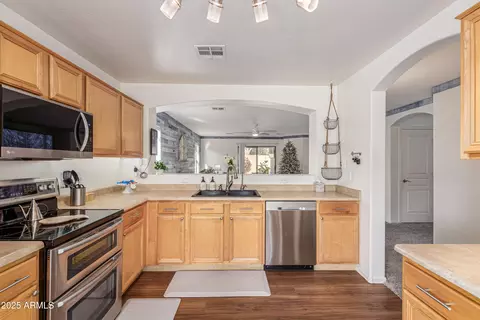 Kitchen - 3756 E Timberline Rd, Gilbert, AZ 85297 photo 5 of 5