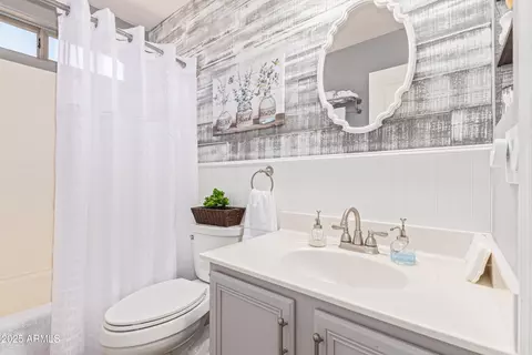 Bath - 3756 E Timberline Rd, Gilbert, AZ 85297 photo 2 of 2