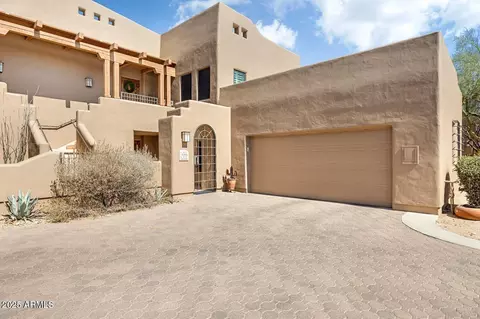 36601 N Mule Train Rd N #D16, Carefree, AZ 85377