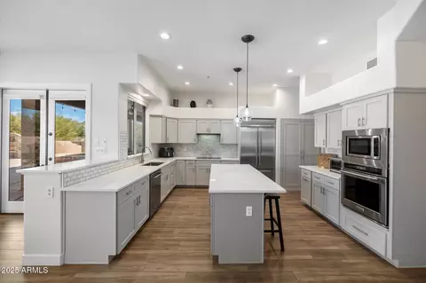 8056 E Lariat Ln, Scottsdale, AZ 85255