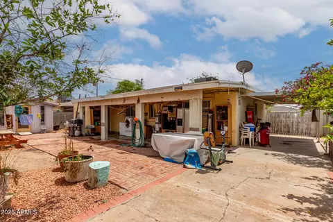 Exterior - 3308 W Windsor Ave, Phoenix, AZ 85009 photo 4 of 8
