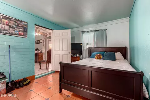 Bedroom - 3308 W Windsor Ave, Phoenix, AZ 85009 photo 1 of 2