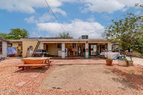 Exterior - 3308 W Windsor Ave, Phoenix, AZ 85009 photo 7 of 8