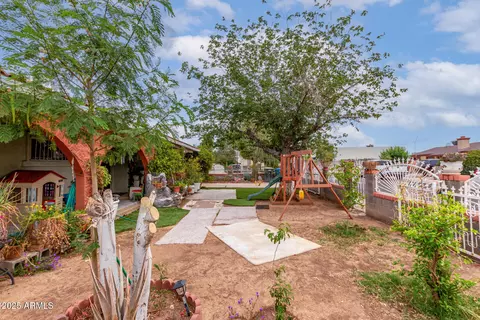 Exterior - 3308 W Windsor Ave, Phoenix, AZ 85009 photo 2 of 8