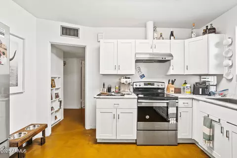 3248 E Roma Ave, Phoenix, AZ 85018