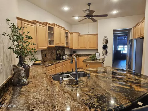 Kitchen - 4765 E Jude Ct, Gilbert, AZ 85298 photo 7 of 9