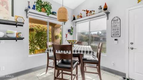 882 E Baylor Ln, Gilbert, AZ 85296 photo 5