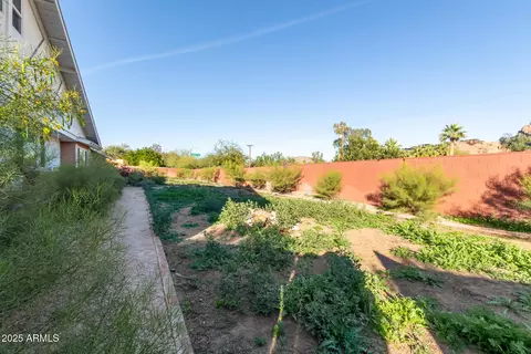 Exterior - 4350 E Vermont Ave, Phoenix, AZ 85018 photo 7 of 35