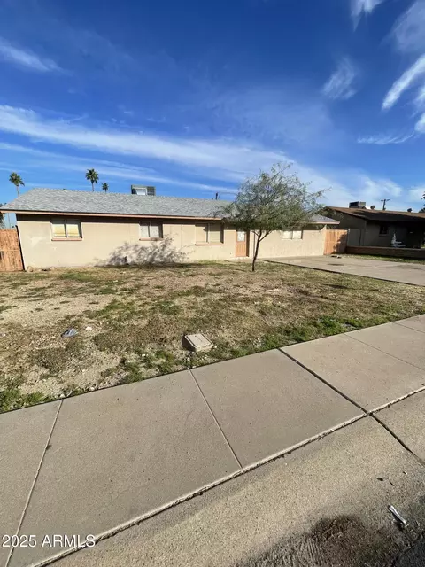 330 E Desert Dr, Phoenix, AZ 85042
