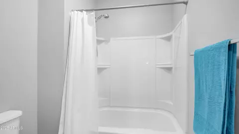 Bath - 706 E Boca Raton Rd, Phoenix, AZ 85022 photo 3 of 3