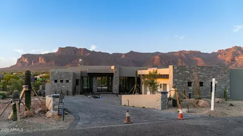 6642 E Old Camp Rd, Gold Canyon, AZ 85118