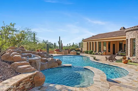 8461 E Red Hawk Cir, Mesa, AZ 85207