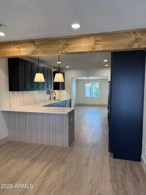 Kitchen - 385 E Clarendon Ave, Phoenix, AZ 85012 photo 2 of 3