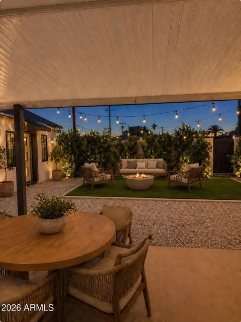 Exterior - 385 E Clarendon Ave, Phoenix, AZ 85012 photo 3 of 5