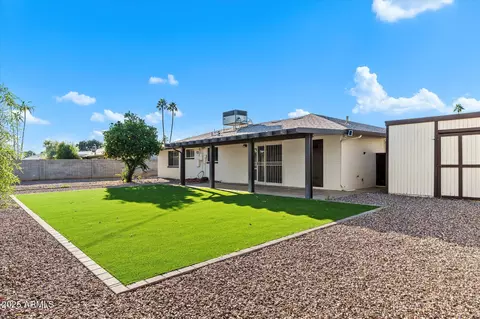 Exterior - 8817 N 17th Dr, Phoenix, AZ 85021 photo 1 of 2