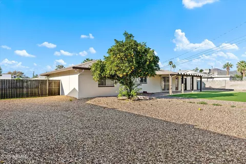 Exterior - 8817 N 17th Dr, Phoenix, AZ 85021 photo 2 of 2