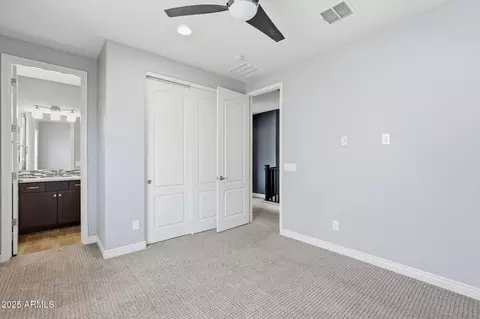 4621 E Walter Way, Phoenix, AZ 85050 photo 32
