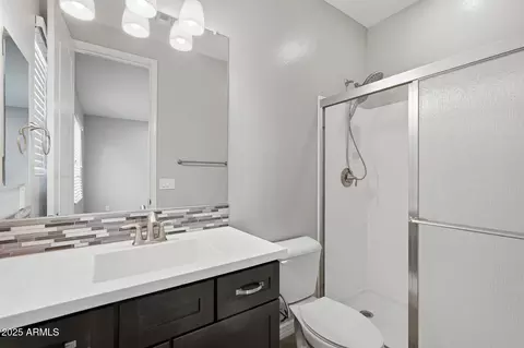 4621 E Walter Way, Phoenix, AZ 85050 photo 33
