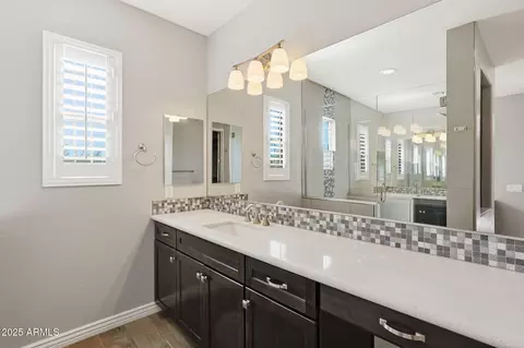4621 E Walter Way, Phoenix, AZ 85050 photo 43