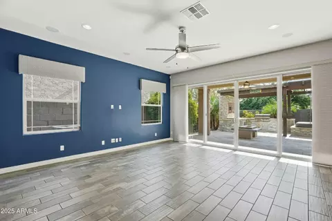 4621 E Walter Way, Phoenix, AZ 85050 photo 18