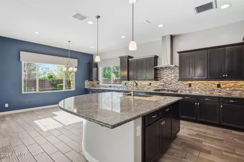 4621 E Walter Way, Phoenix, AZ 85050 photo 10